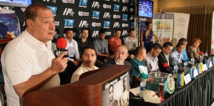 El boxeo latino le dice no a Donald Trump