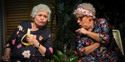 Cae la noche tropical: ATR con Puig, Nidia y Luci en el teatro San Martín