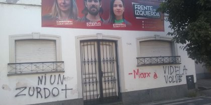 Escrachan con pintadas golpistas local del PTS de Tucumán