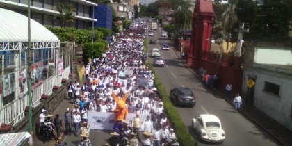 Estudiantes de la Universidad de Morelos se movilizan para defender la educación 