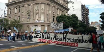 IES Nº1: les estudiantes respondemos frente al ataque de los Gobiernos, ¿qué modelo de Centro necesitamos para continuar?