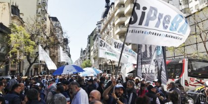 Asambleas masivas de trabajadores de prensa tras el DNU de Milei