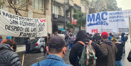 Trabajadores de Bimbo salieron otra vez a la calle contra el cierre de la producción