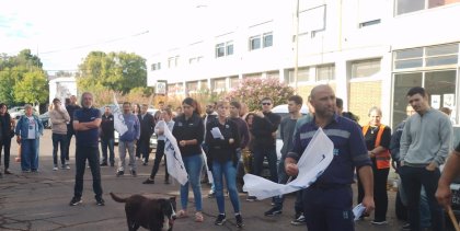 Agentes de Vialidad Nacional movilizaron en Viedma contra los despidos y el ajuste