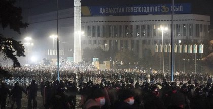 Dimite el Gobierno de Kazajistán ante la ola protestas contra el aumento de los combustibles