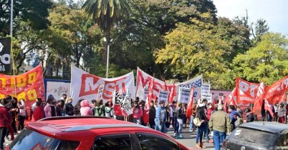 Organizaciones sociales y de la izquierda se movilizaron para exigir justicia por Ceferino Nadal 