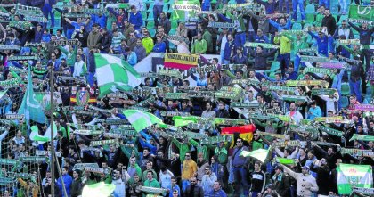 Barra brava del Betis apoya la violencia de género en sus cantitos