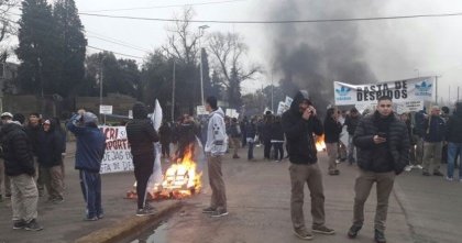 Esteban Echeverría: trabajadores de Adidas siguen peleando por sus puestos de trabajo