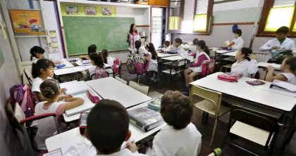 Arcioni y Grazzini buscan imponer una hora más de clase en las escuelas primarias de Chubut