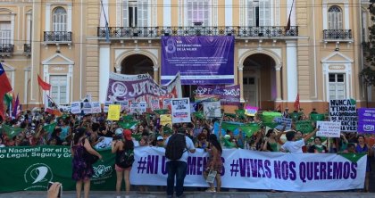 A las calles por NI UNA MENOS, contra los crímenes de odio y la ley bases.