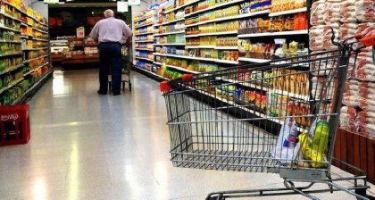 El consumo concluirá 2017 con una caída de 0,5 % según una consultora