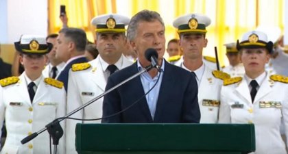 Macri se despidió emocionado de la Gendarmería responsable del crimen de Santiago Maldonado