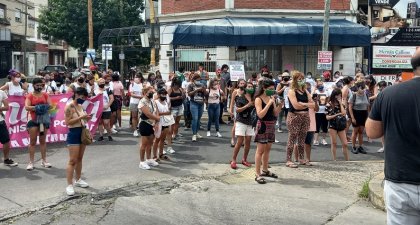 En los tribunales de La Matanza exigen justicia por Sandra Borda