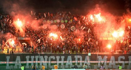 El fútbol en la calle contra la “normalidad” de Piñera: "No dejaremos que ningún jugador toque la cancha"