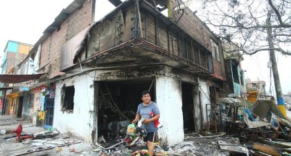 Solidaridad con las víctimas y los damnificados del incendio en el distrito limeño de Villa el Salvador