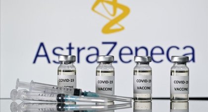 AstraZeneca: este mes podría empezar a vender sus vacunas a precio de mercado y no “al costo”