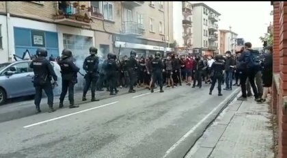 Brutalidad policial en el desalojo del Gaztetxe Errotxapea en Iruña