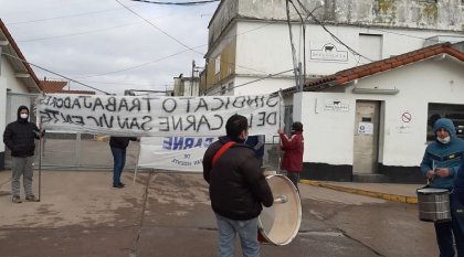 Frigorífico Santa Giulia: pedían mejoras sanitarias, los dueños respondieron con despidos