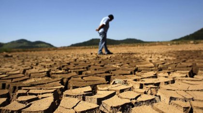 El saqueo del agua y la crisis climática: Se proyecta escasez de agua para el periodo 2030-2060