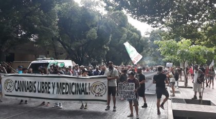 Mendoza presente en la Marcha Nacional de la Marihuana 