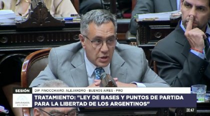 Repudiable provocación del diputado Finocchiaro (PRO): "Los manifestantes están empeñados en ser reprimidos"