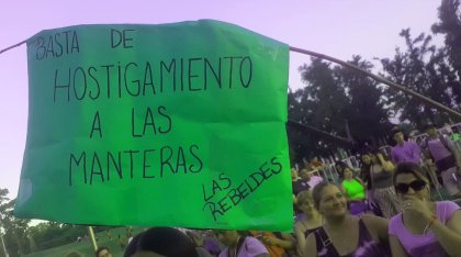 El intendente Nardini persigue a mujeres feriantes 