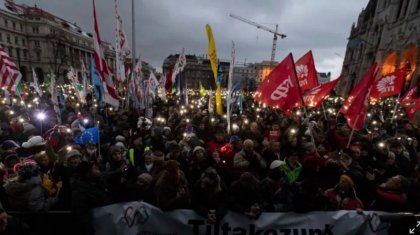 Sindicatos húngaros le dan un ultimátum a Orban para que derogue la reforma laboral