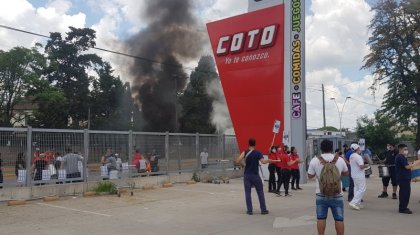 Audiencia clave: si Coto no reincorpora despedidos podría haber bloqueos a supermercados