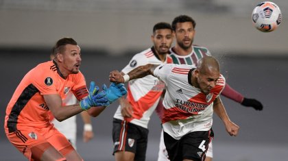 River cayó 3-1 ante Fluminense, pero clasificó a octavos por empate de equipos colombianos