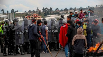 Con cortes de ruta y manifestaciones miles protestaron contra el Gobierno ecuatoriano