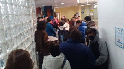 Estudiantes de la EPET N°8 se movilizan por condiciones edilicias