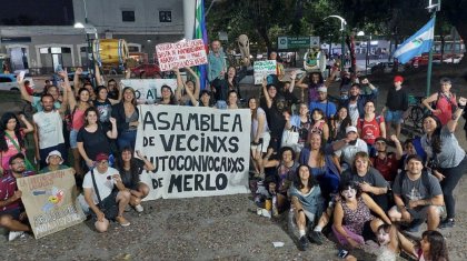 Merlo: performance teatral y asamblea en la previa del paro nacional