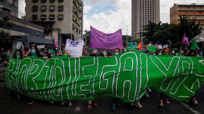 2022: un año de lucha de las mujeres por el derecho al aborto, contra el femicidio y la violencia patriarcal