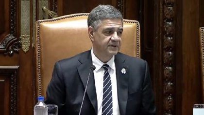 Jorge Macri juró como Jefe de Gobierno prometiendo reprimir la protesta social