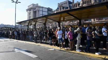 Caos total en AMBA: las patronales se negaron a pagar los aumentos acordados y hay paro de colectivos