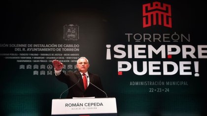 Román hace negocio con el eclipse: casi 5 millones en lentes de cartón