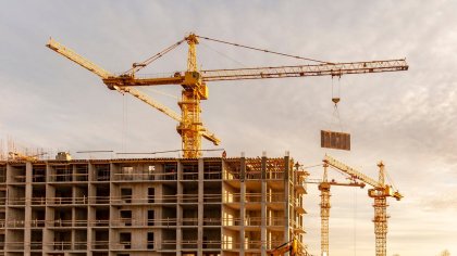 El Gobierno dará licencias rápidas de construcción a la patronal inmobiliaria para seguir especulando