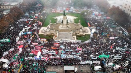 Suiza, desfiles y resistencias: el sindicalismo en tiempos de Bases y gases