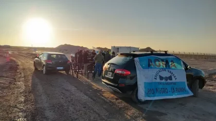 Piquete contra treinta despidos en petrolera de Allen