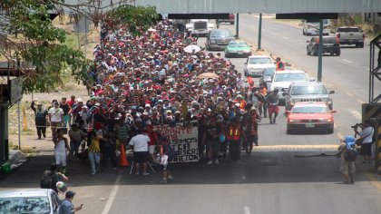 Centroamericanos inician caravana “Viacrucis migrantes en lucha” rumbo a EE.UU.