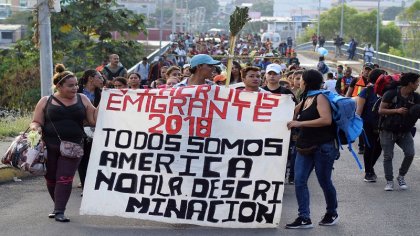 Trump arremete contra caravana de migrantes centroamericanos