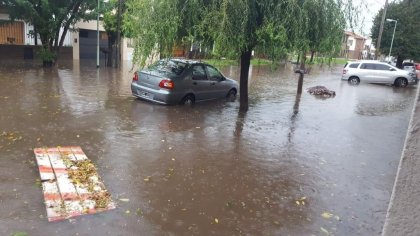 La Plata: zonas anegadas por fuertes tormentas y caída de granizo