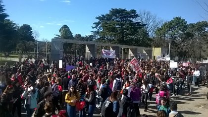 Los estudiantes en defensa de las Universidades en la Zona Norte