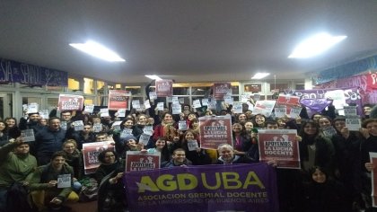 Estudiantes y docentes en la Facultad de Sociales UBA: "No hay tiempo que perder, tenemos que organizarnos ya"