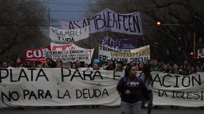 [Fotogalería] Marcha educativa en Mendoza