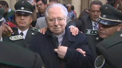 Papa expulsa a Karadima del sacerdocio "por el bien de la Iglesia"