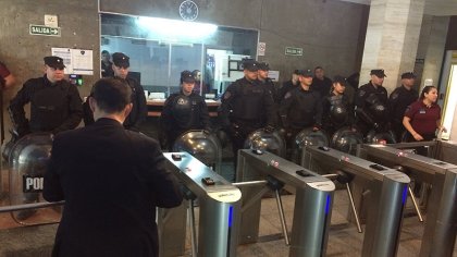 En defensa de sus privilegios, policías toman el Ministerio de Seguridad porteño