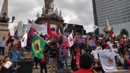 Protestan en el Ángel contra Jair Bolsonaro 