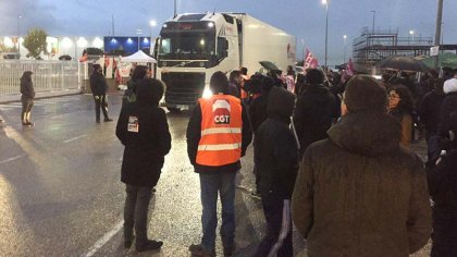 Trabajadores en huelga: “Es un viernes realmente negro para Amazon”