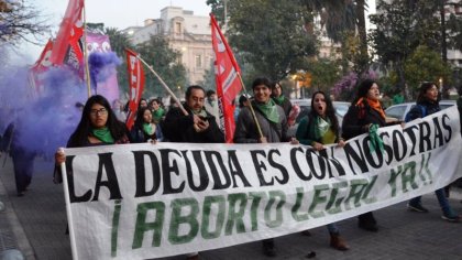 Denuncia de la izquierda: quieren utilizar cesárea a niña de 12 años como caso testigo